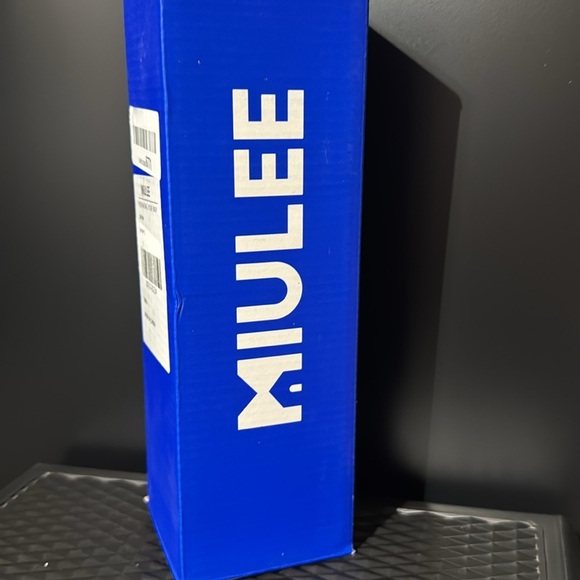 White Sheer curtain panels | 2 pieces | Brand new | open box - Picture 7 of 7